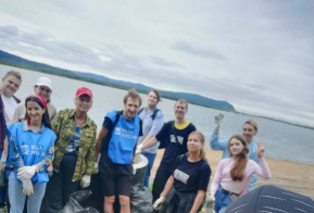 Берега рек и озер в Хабаровском крае становятся чище благодаря волонтерам акции «Вода России»